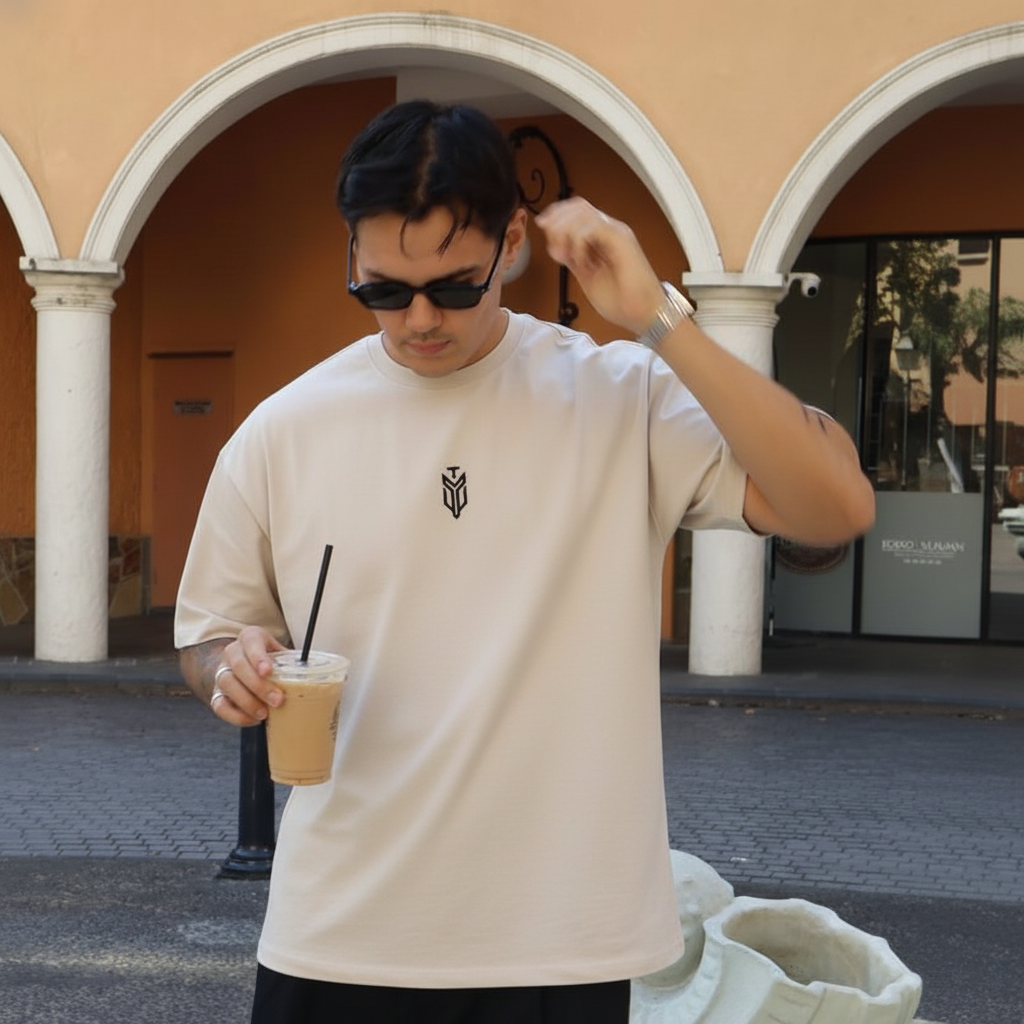 Camiseta Oversized He Left the 99