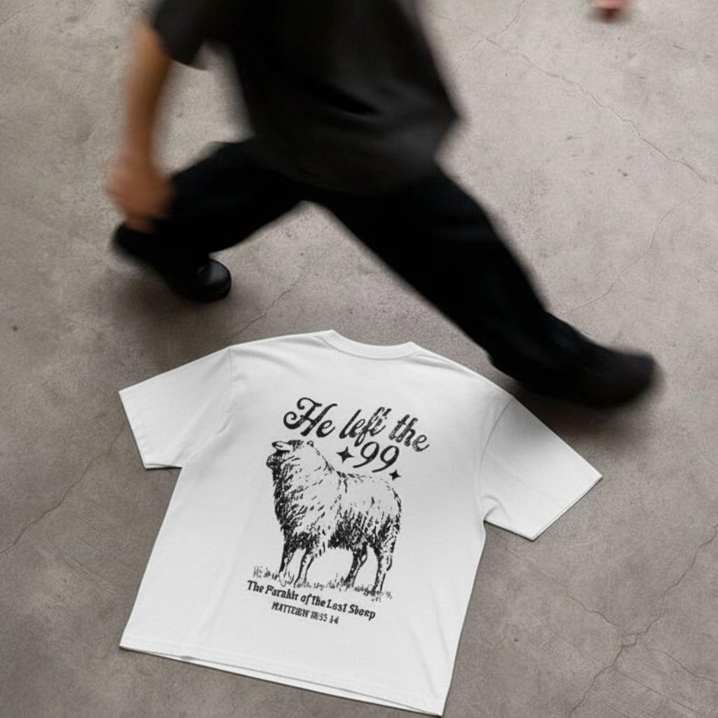 Camiseta Oversized He Left the 99