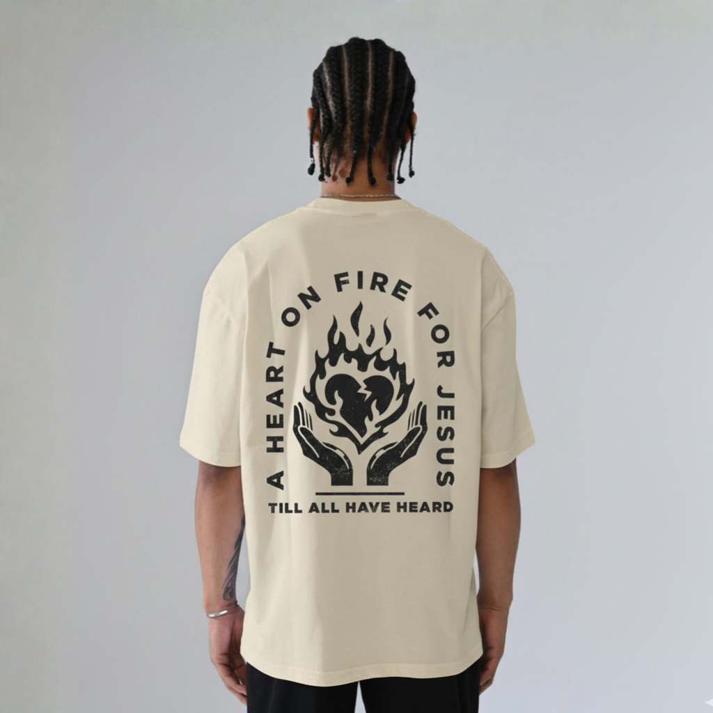 Camiseta Oversized A Heart On Fire For Jesus