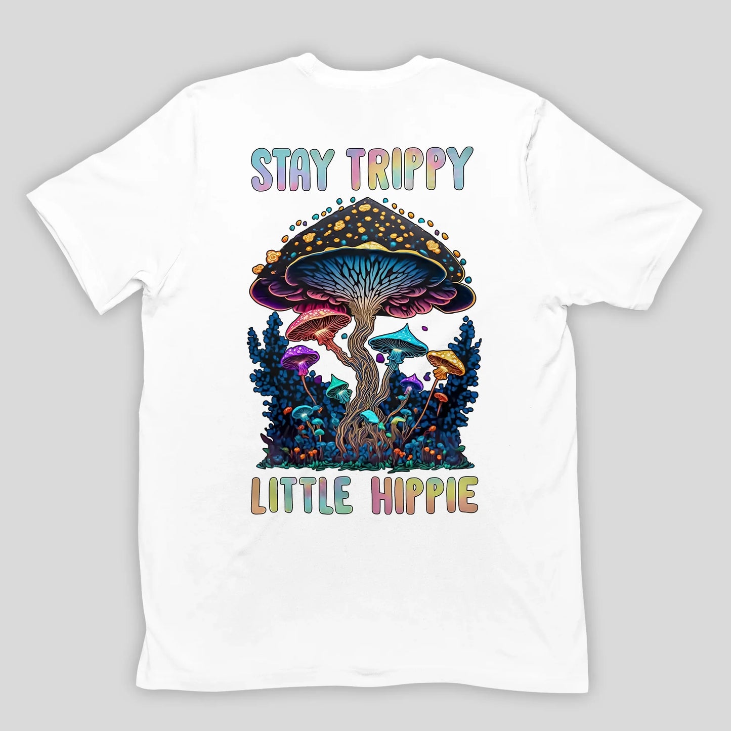 Camiseta Básica Stay Trippy Little hippie Cogumelos Mágicos - BRANCA