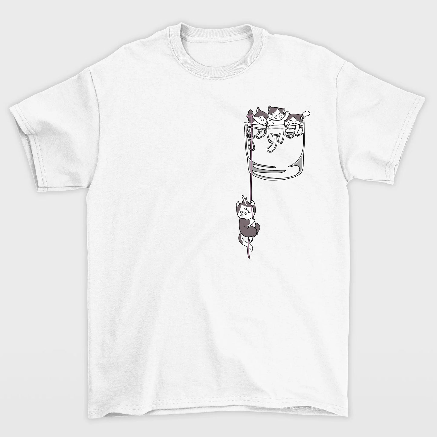 Camiseta Básica Unissex Com Estampa Gatinhos No Bolso- Branco