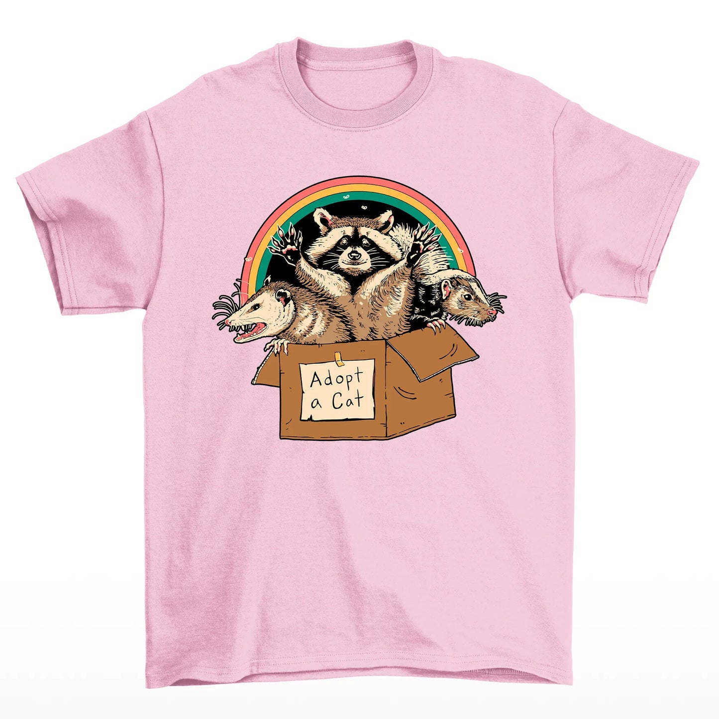 Camiseta Básica Feminina Com Estampa Guaxinim Na Caixa- rosa bebe