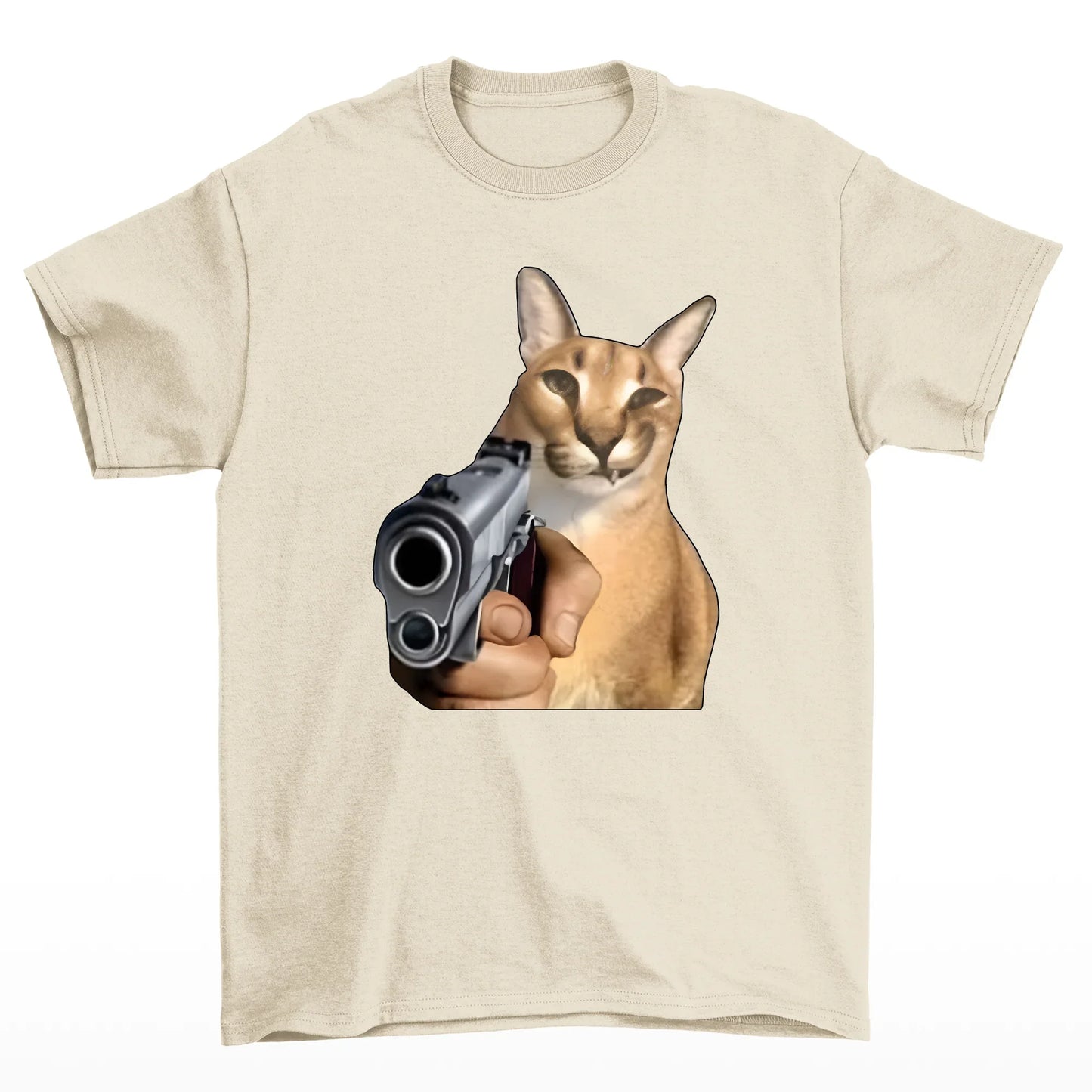 Camiseta básica com estampa gato segurando arma- Pérola