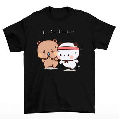 Camiseta básica preta com estampa panda exercício