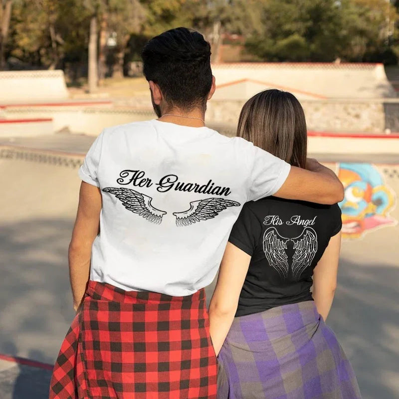 Camiseta Básica Casal Estampa Asas De Anjo - Preto e Branco