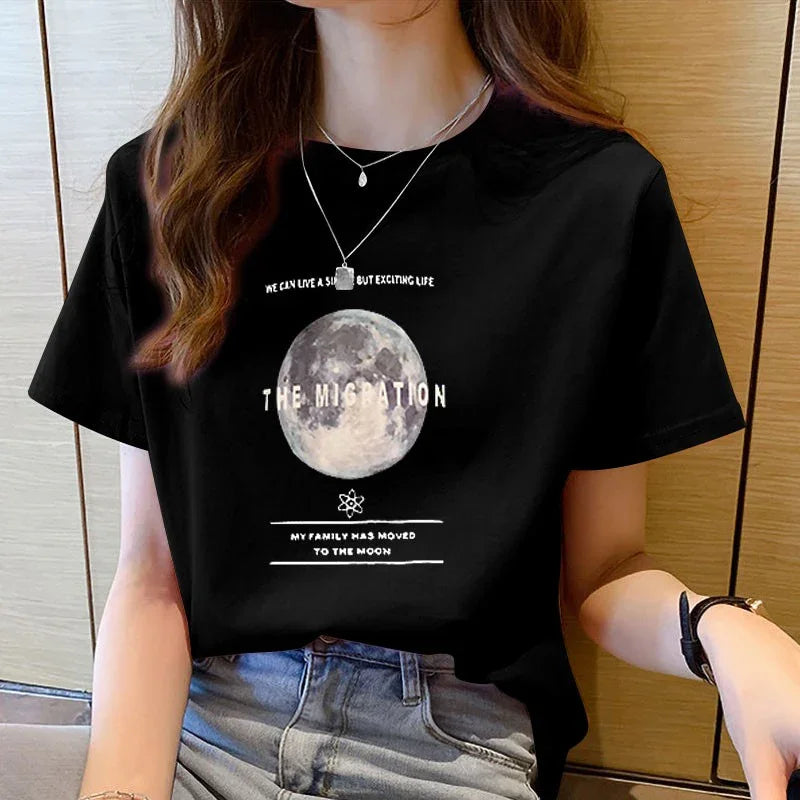Camiseta Básica Com Estampa Lua