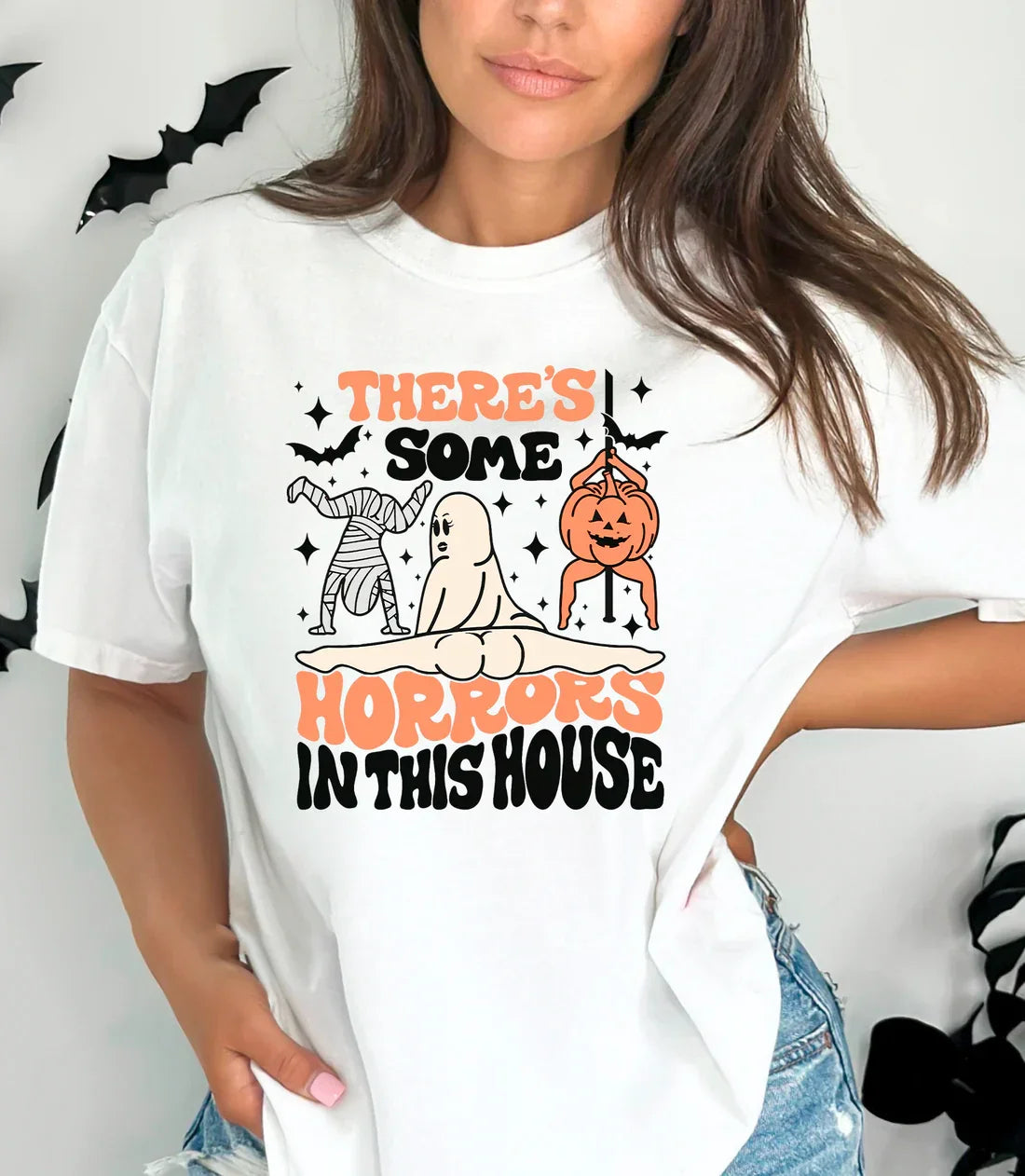 Camiseta Básica Com Estampa Sexy Monstros Halloween