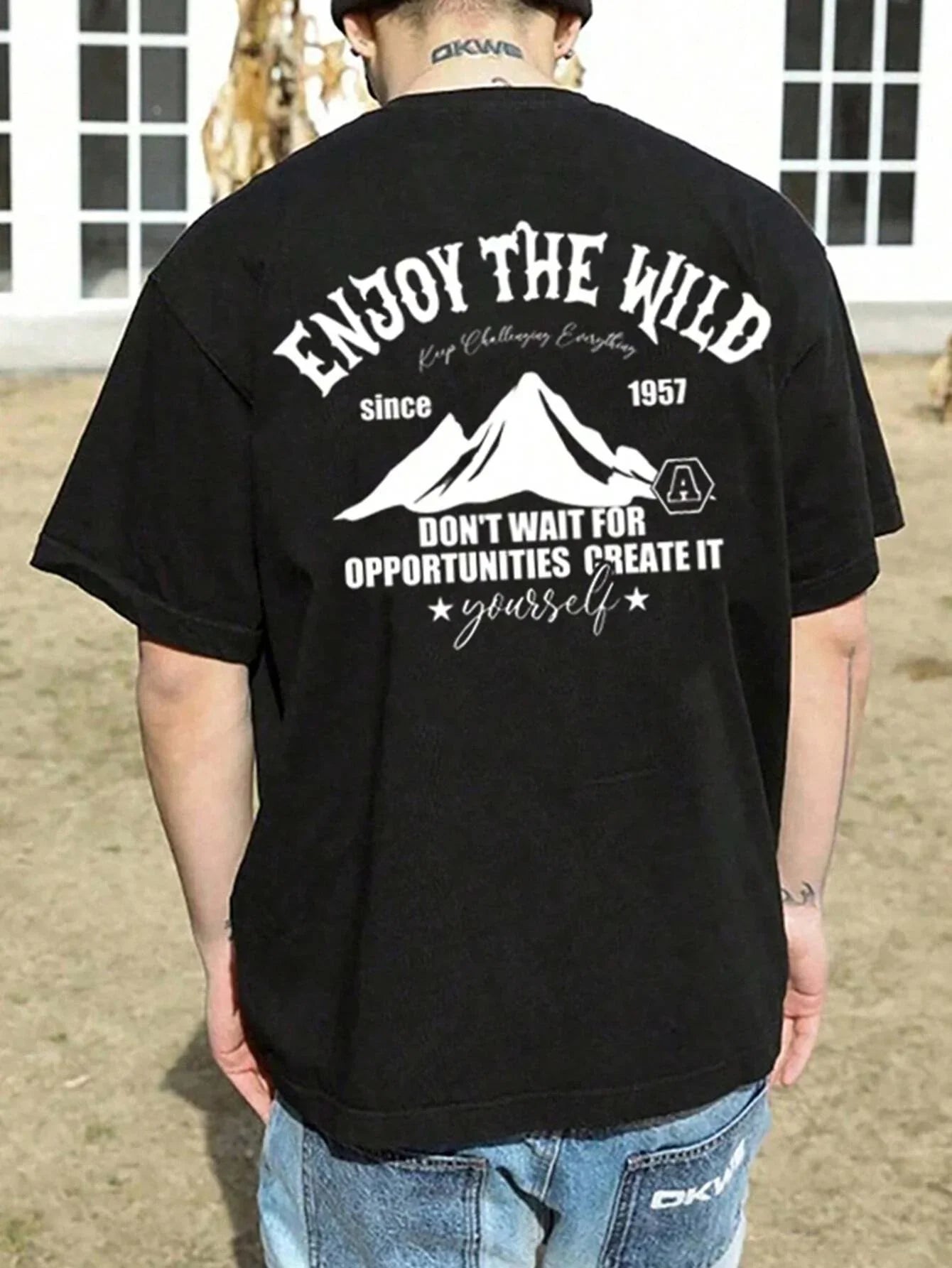 Camiseta Básica Unissex Com Estampa Montanha