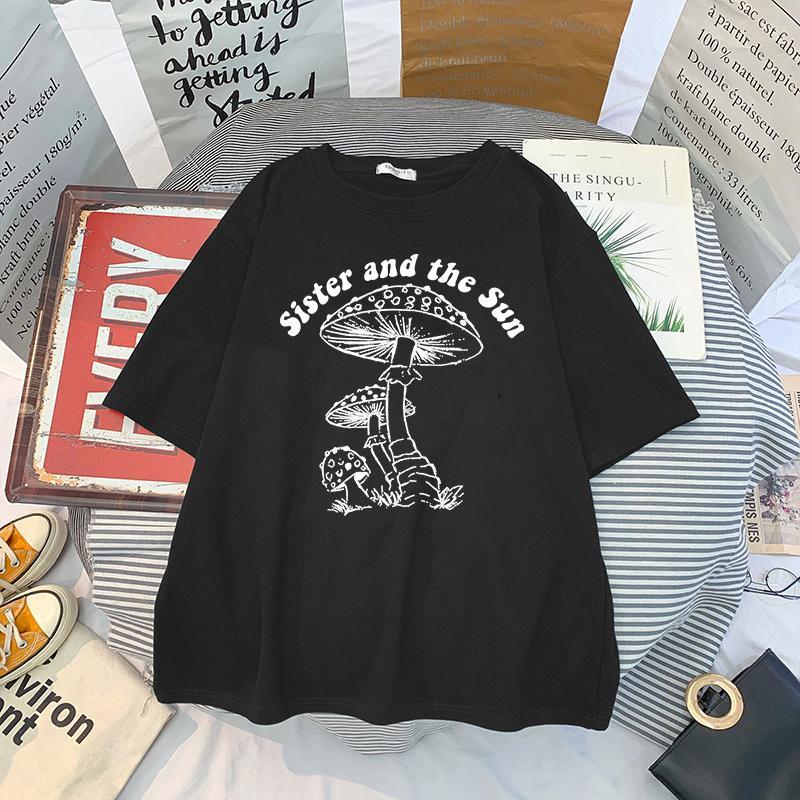 Camiseta Básica Unissex Copm Estampa Cogumelo Planta- preto