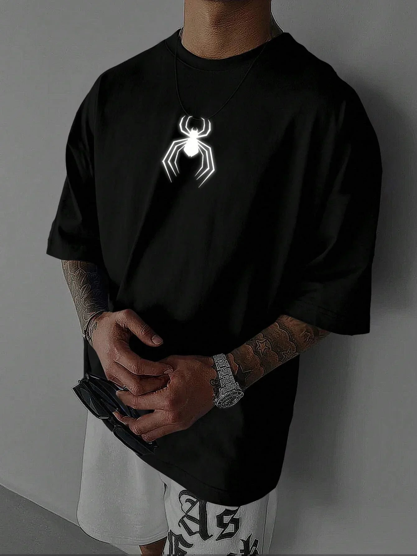 Camiseta Básica Unissex Com Estampa Aranha