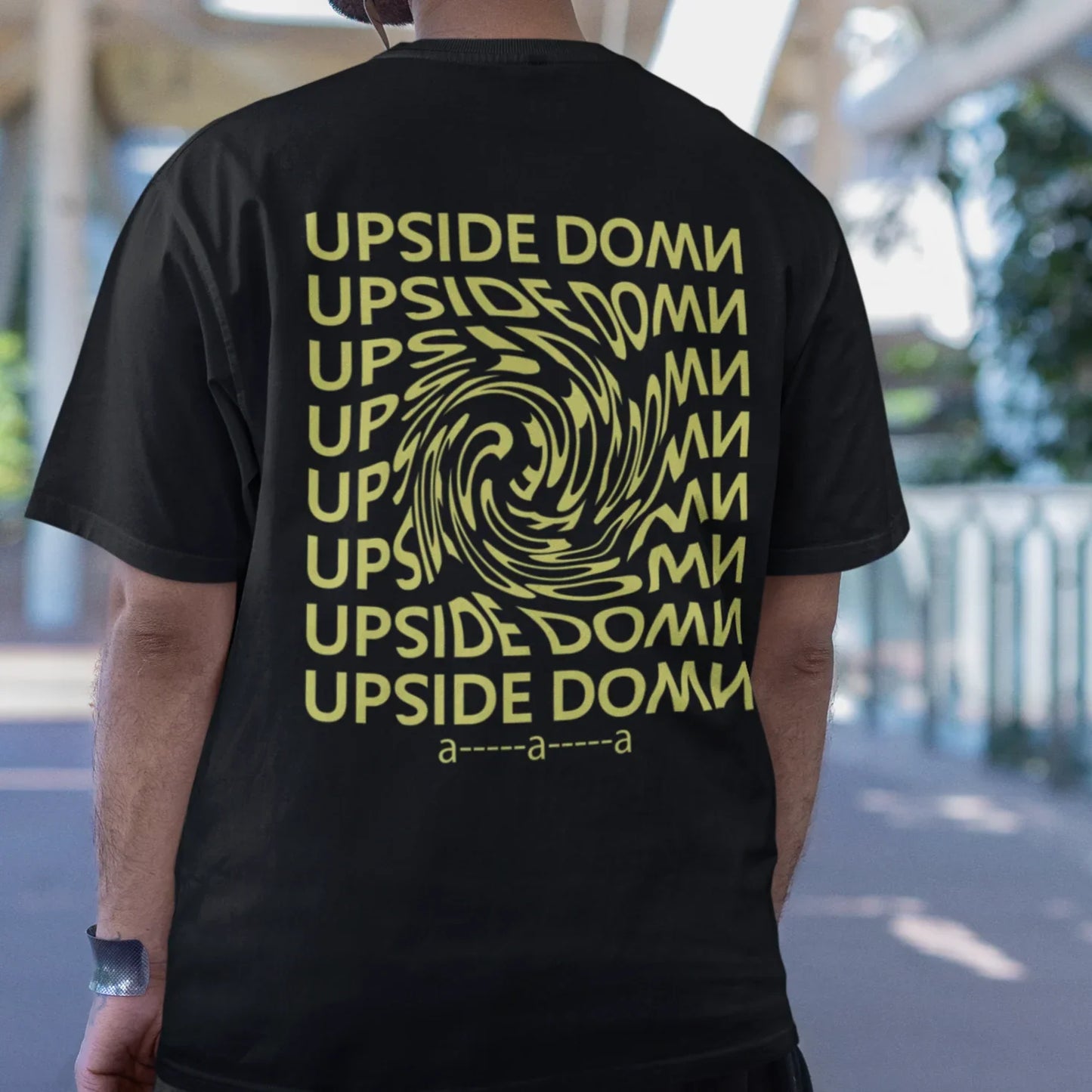 Camiseta Masculina a a a Upside Down