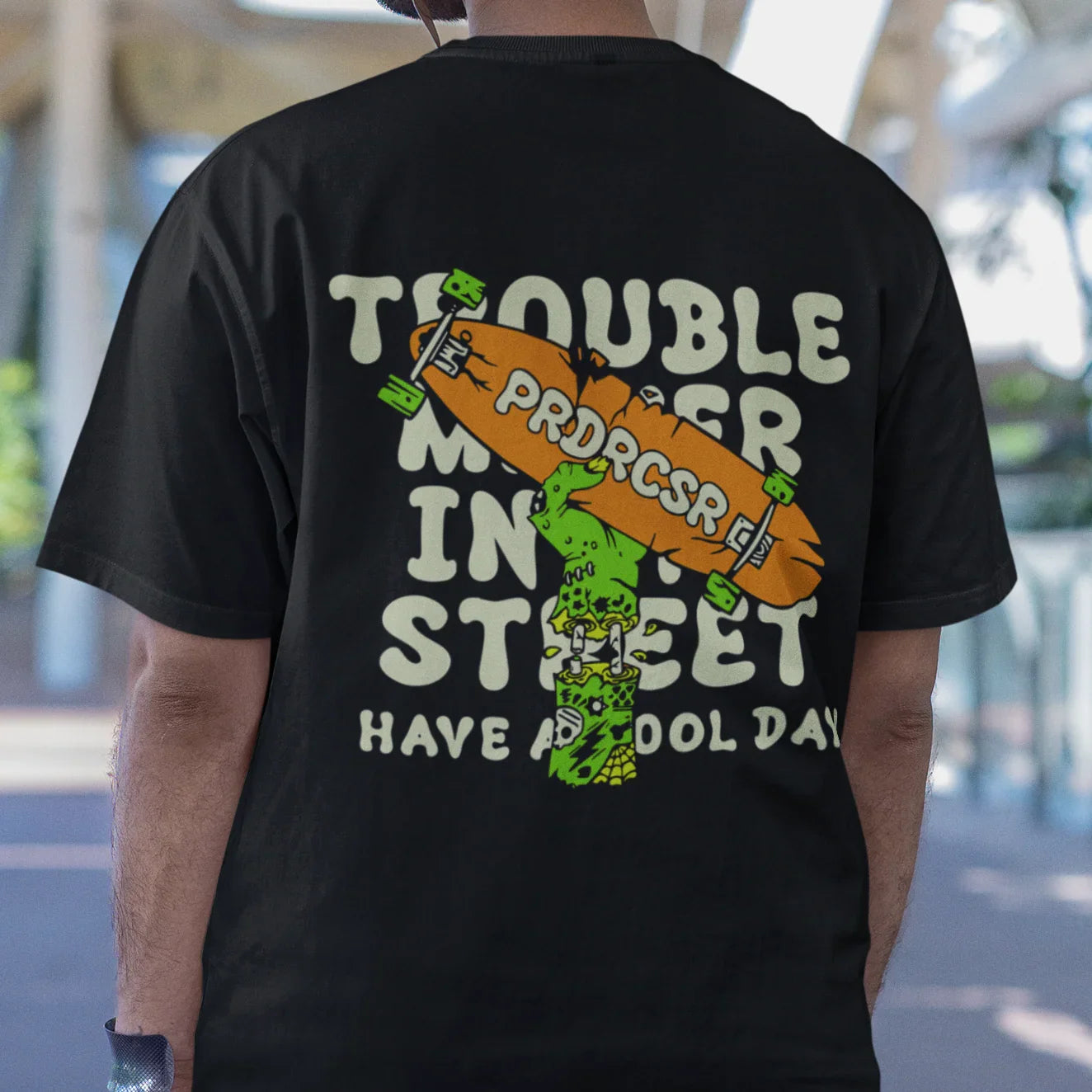 Camiseta Básica Unissex Monster Hand Have A Cool Day Skate