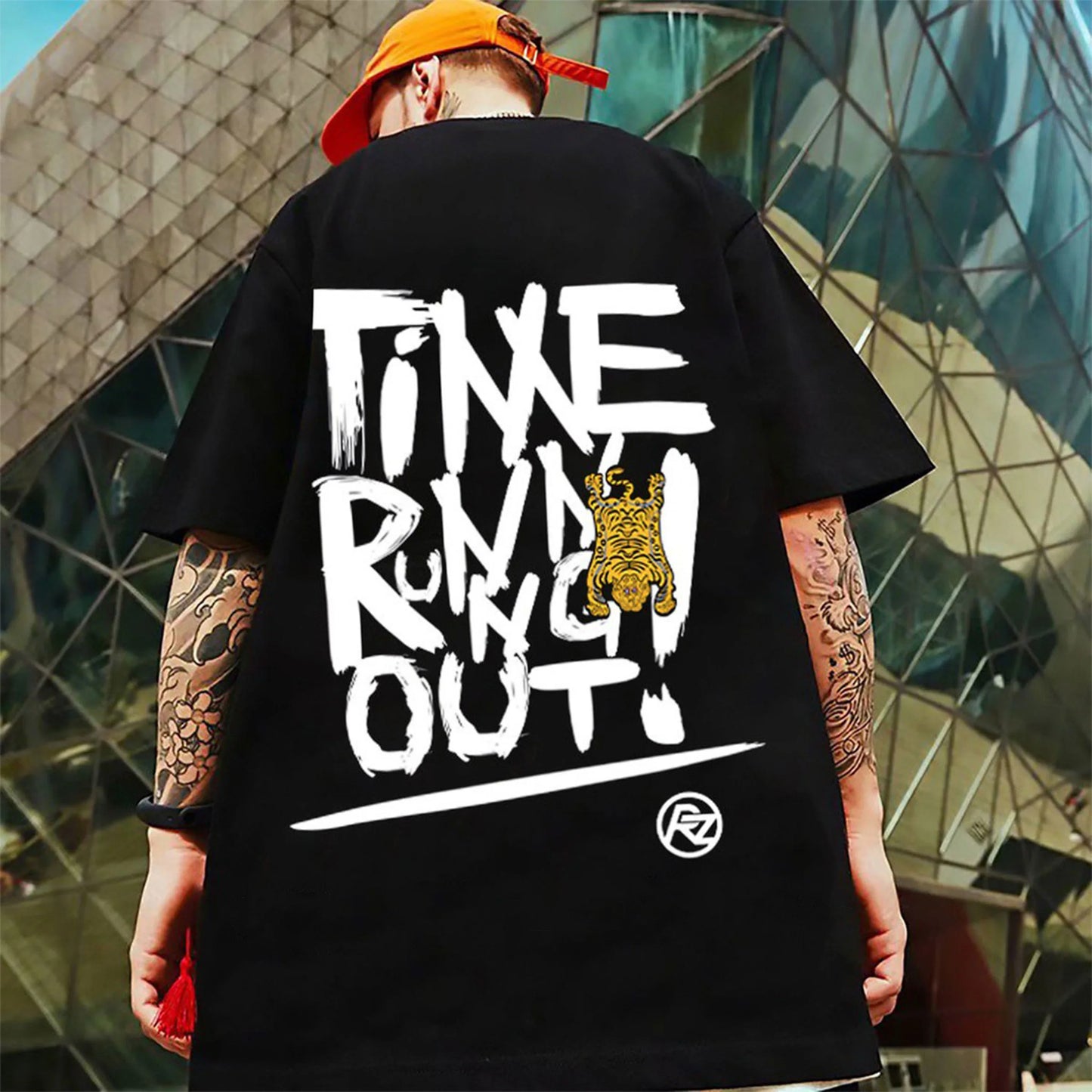 Camiseta Básica Com Estampa Leopardo