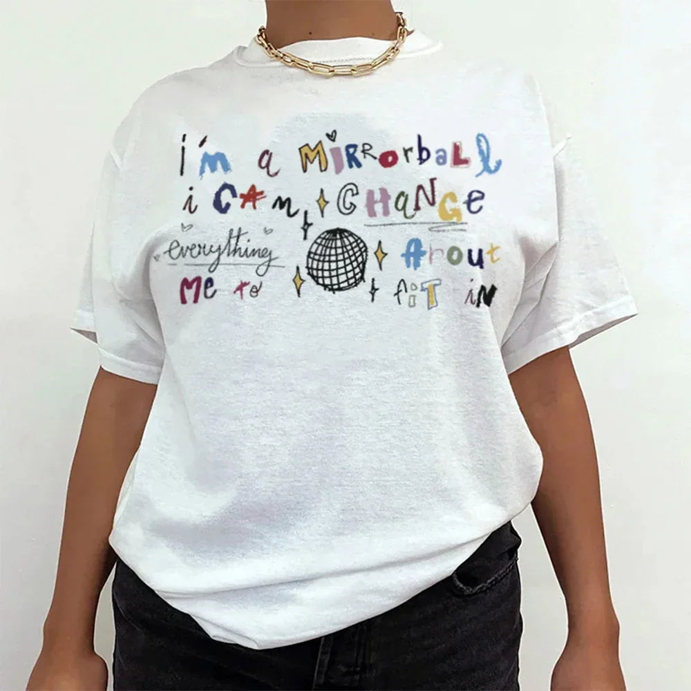 Camiseta Básica Feminina Com Estampa Globo De Discoteca