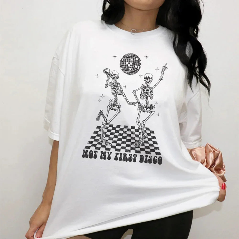 Camiseta Básica Feminina Com Estampa Dança Dos Esqueletos
