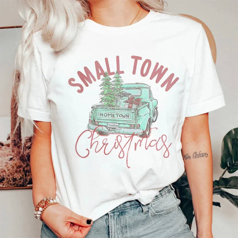 Camiseta Básica Feminino Com Estampa Carro Arvore De NAtal