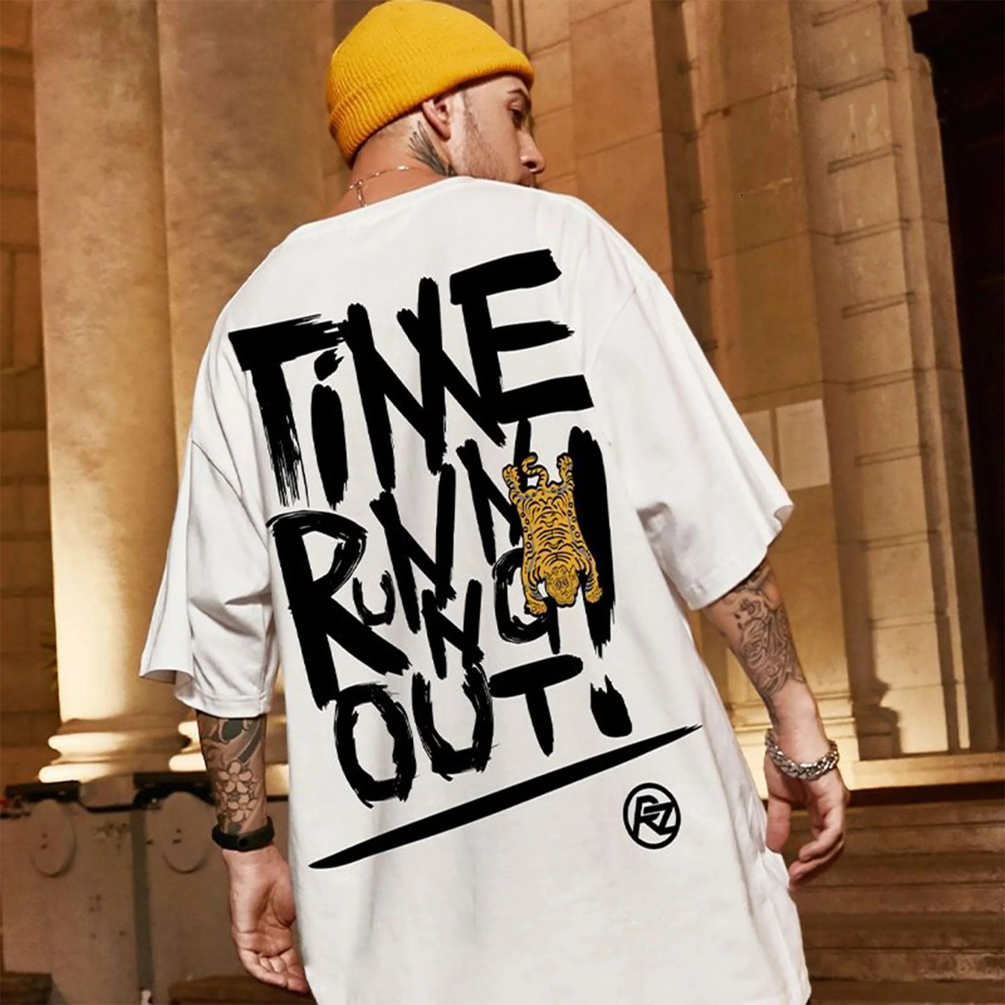 Camiseta Básica Com Estampa Leopardo