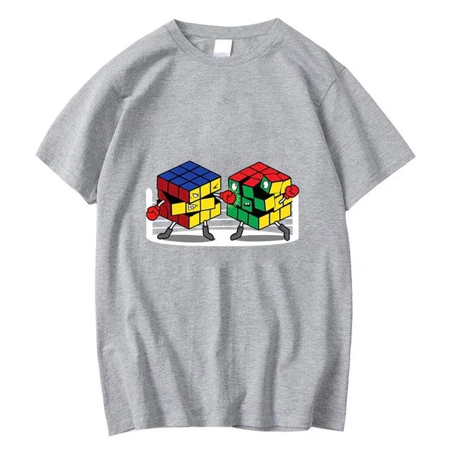 camiseta básica com estampa briga de cubo mágico