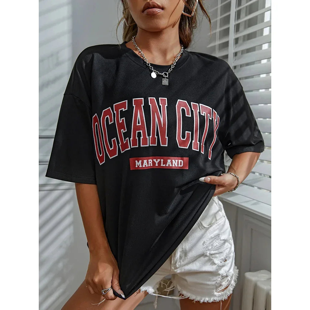Camiseta Básica Feminina Com Estampa Cidade Oceano