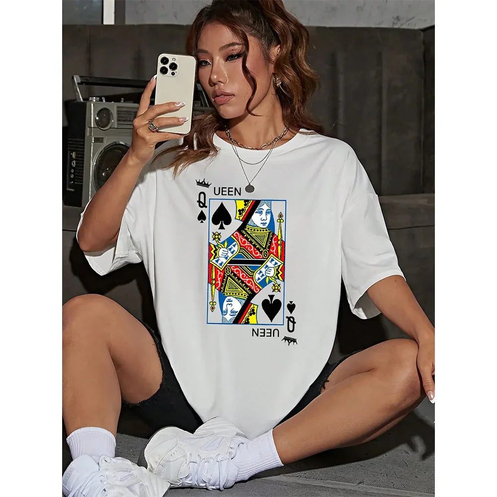 Camiseta Básica Feminina Com Estampa Carta De Baralho Rainha