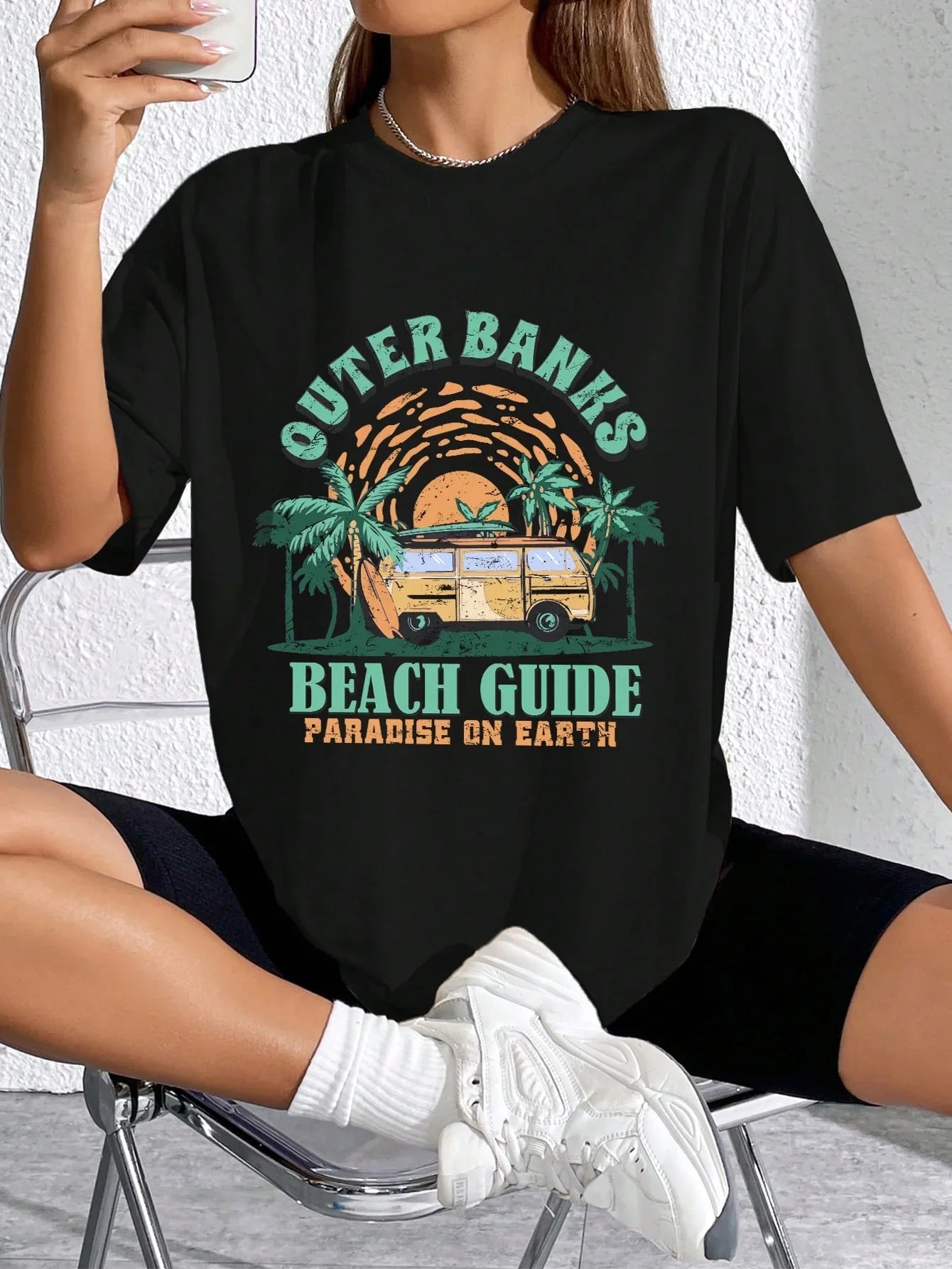 Camiseta Básica Com Estampa Van Praia Surf - Preto