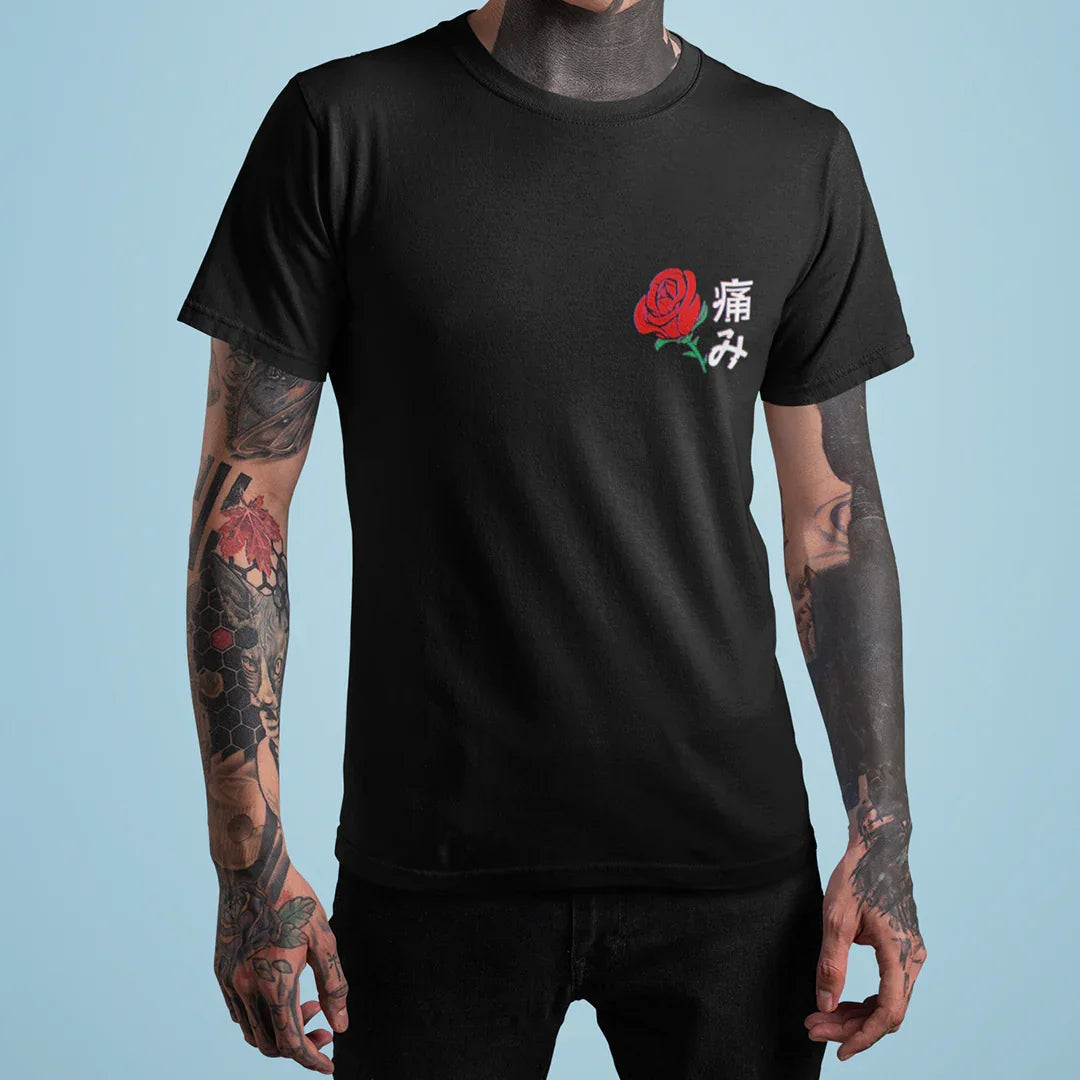 Camiseta Básica Unissex Rosa Japonesa - preto