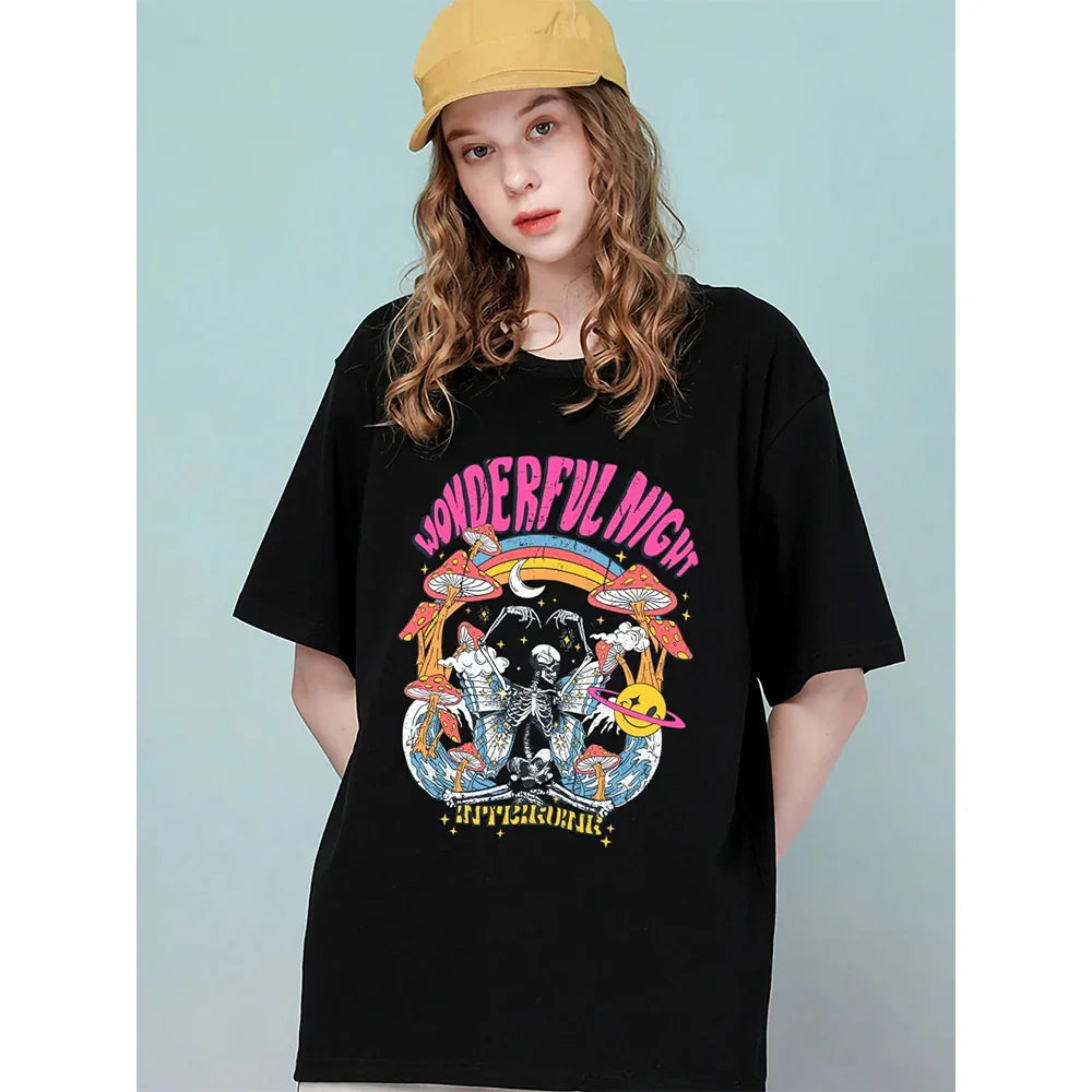 Camiseta Básica Unissex Com Estampa Esqueleto Cogumelo