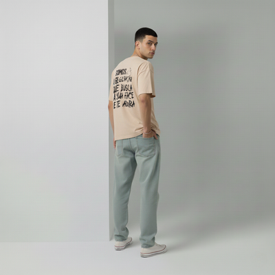 Camiseta Básica Unissex Geração que busca sua face