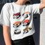 Camiseta básica com pandas dentro de sushis comida japonesas - Branco
