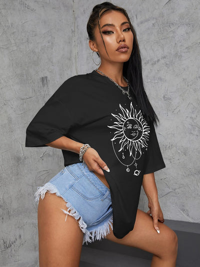 Camiseta Básica Feminina Cosmic Sun And Moon