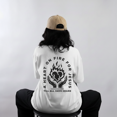 Camiseta Oversized A Heart On Fire For Jesus