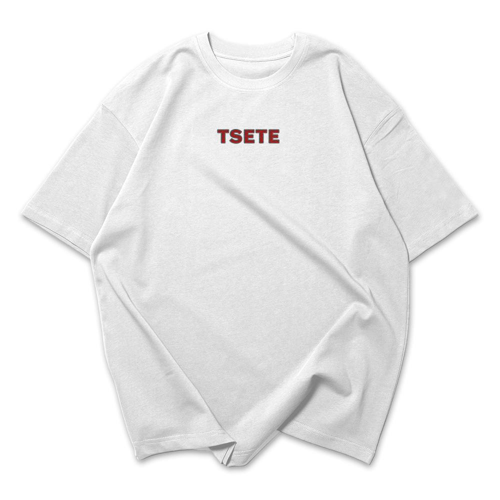 Camiseta Oversized Ombro á Ombro Scream Not Looking