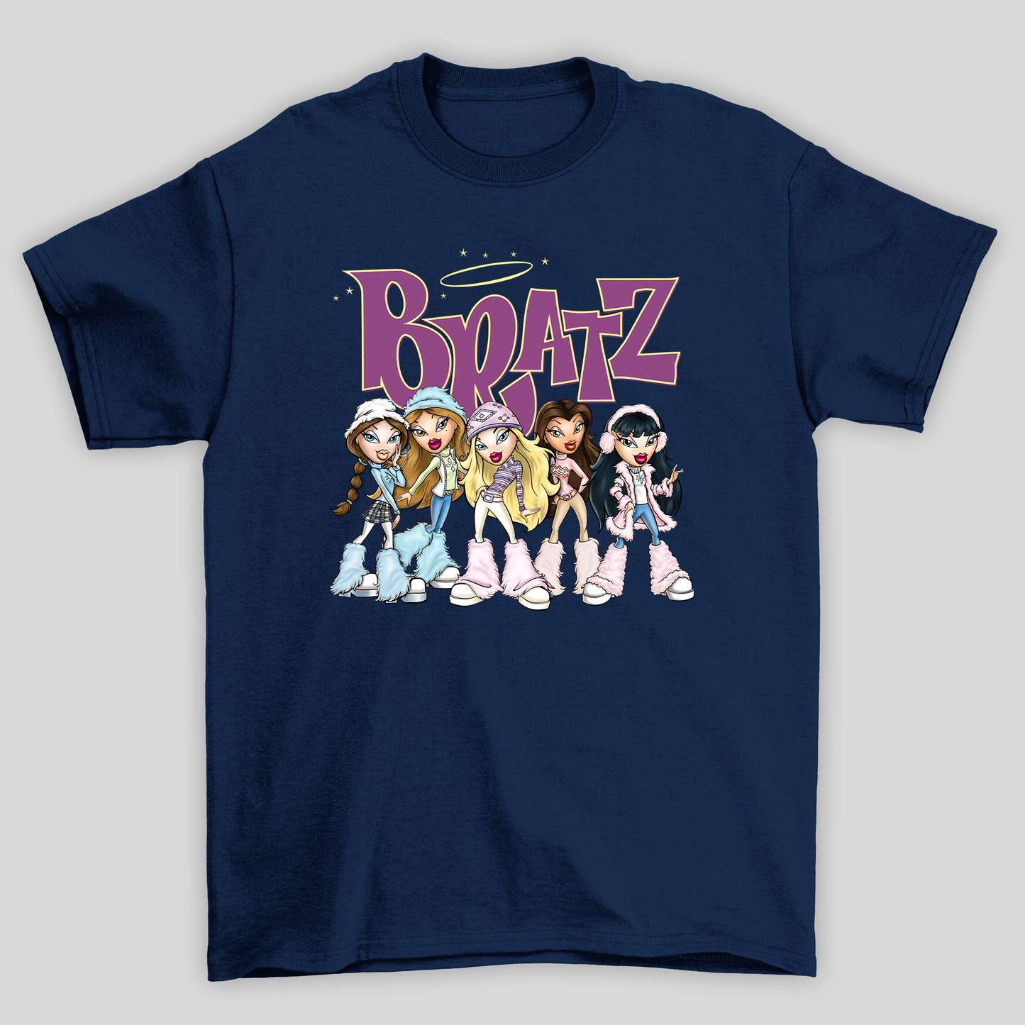 camiseta básica azul marinho estampa bratz boneca 