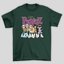 camiseta básica verde estampa bratz boneca 