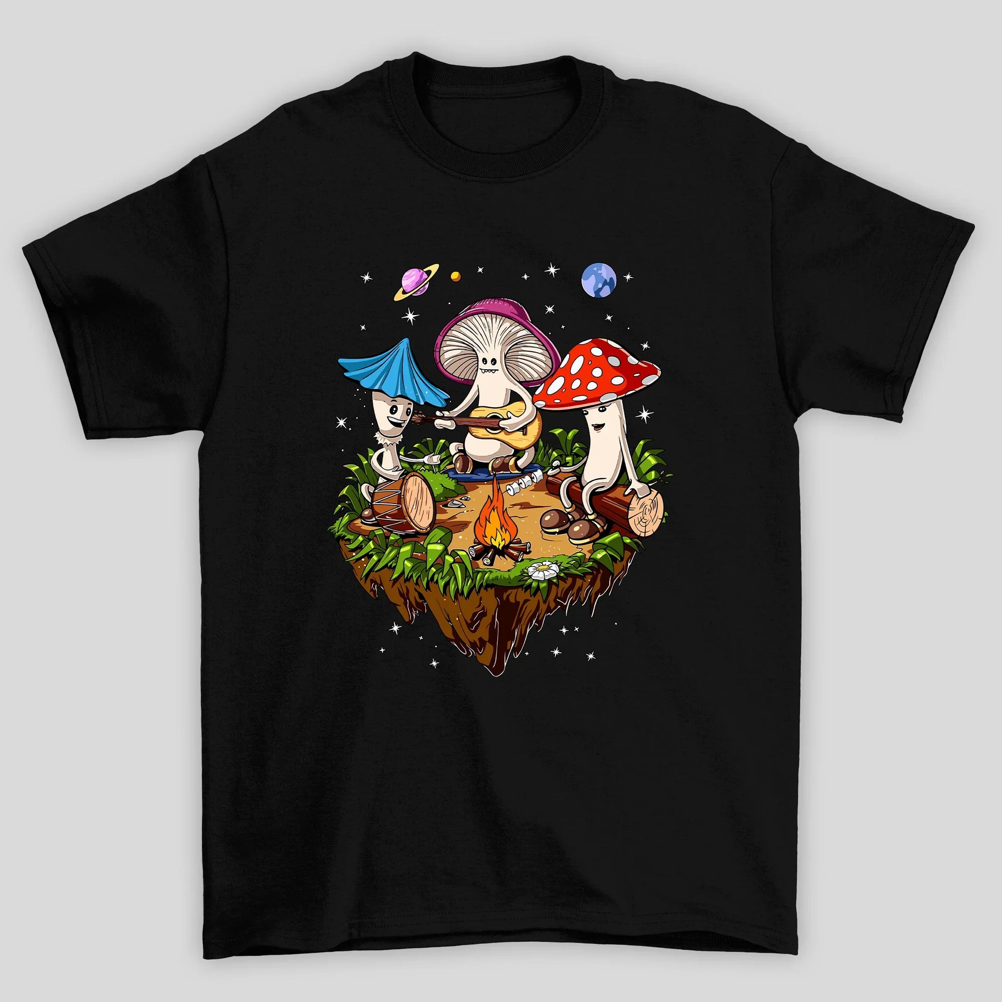 Camiseta Básica Acampamento Cogumelos Mágicos - PRETO 