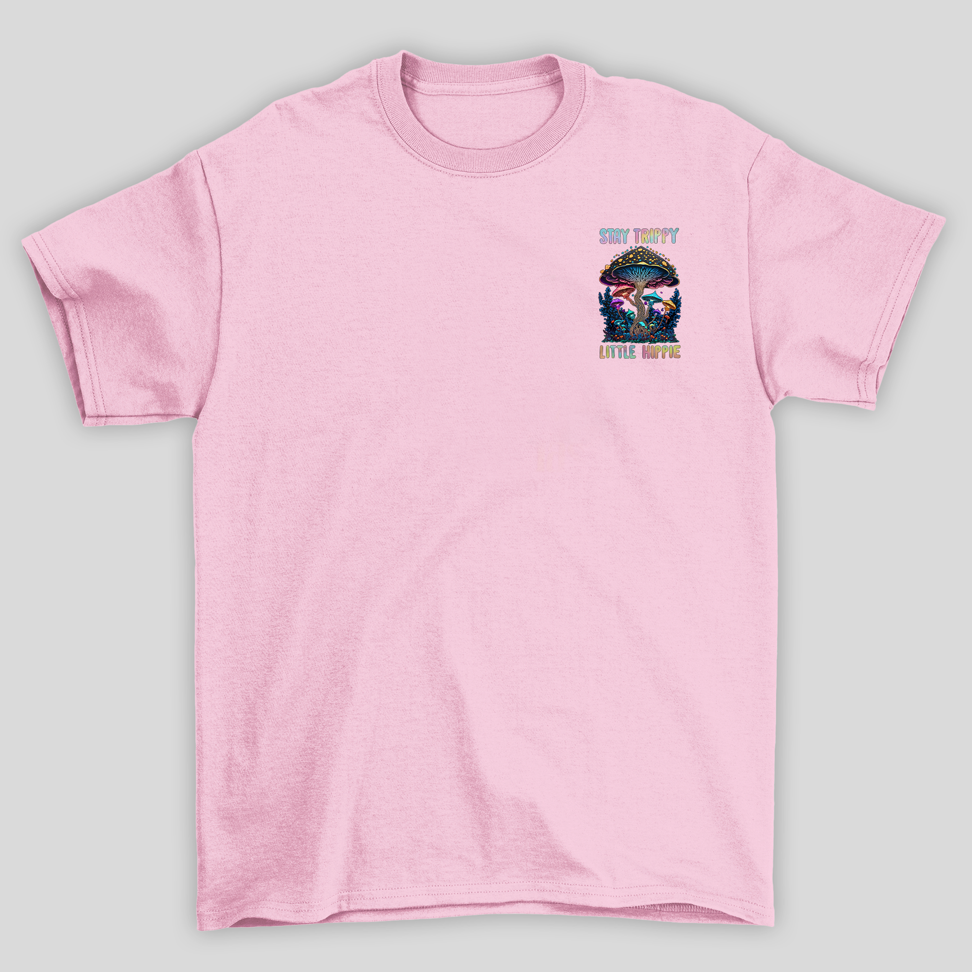 Camiseta Básica Stay Trippy Little hippie Cogumelos Mágicos- ROSA BEBE 