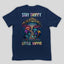 Camiseta Básica Stay Trippy Little hippie Cogumelos Mágicos - AZUL MARINHO 