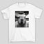 camiseta básica branca estampada com capivara e ovnis 