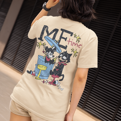 camiseta básica gato e rato bebendo no lixo- Pérola 
