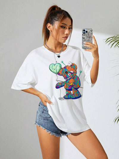 Camiseta Básica branca Unissex Com Estampa Ursinho Segurando Balão De Coração - Branco