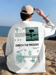 Camiseta Básica Unissex Enrich The Present Rose