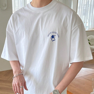 Camiseta Básica Unissex Skate Board Club - branco