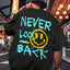 Camiseta Básica Unissex Never Look Back - preto