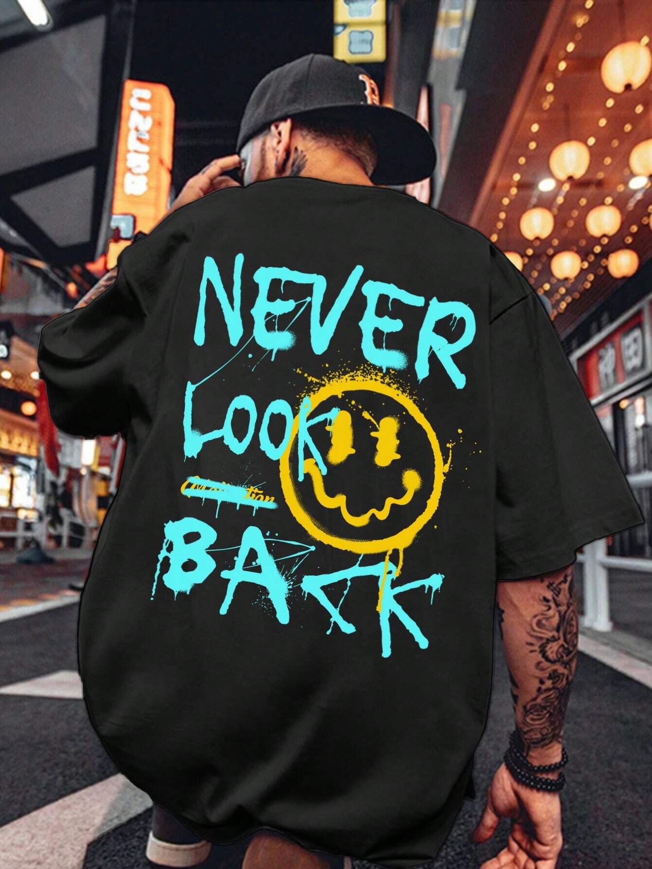Camiseta Básica Unissex Never Look Back - preto