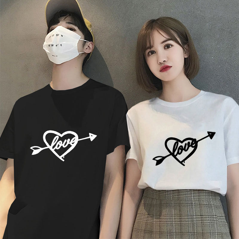 Camiseta Básica Casal Estampa Flecha No Coração -PRETO 