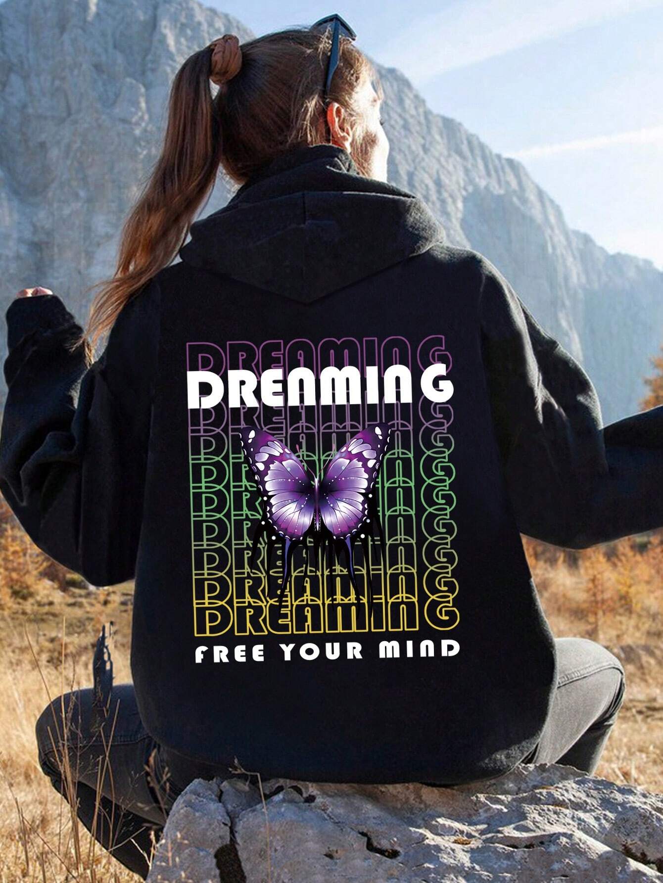 Moletom Canguru Unissex Dreaming Free Your Mind Borboleta Preto
