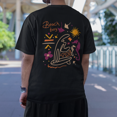 Camiseta Básica Unissex Beach Boy Ocean Creatures