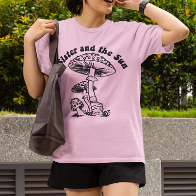 Camiseta Básica Unissex Sister and The Sun Cogumelo