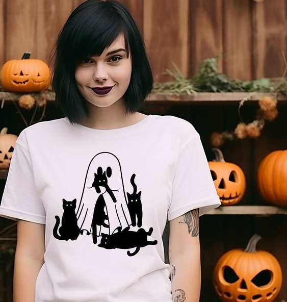 Camiseta Básica Halloween Ghost And Black Cats