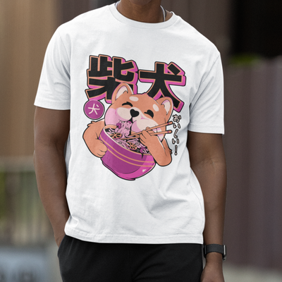 Camiseta Básica Unissex Bear Eating Lamen Cute